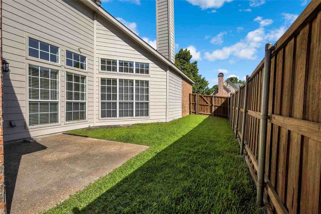 7042 Aspen Creek Ln - Photo 2 of 29