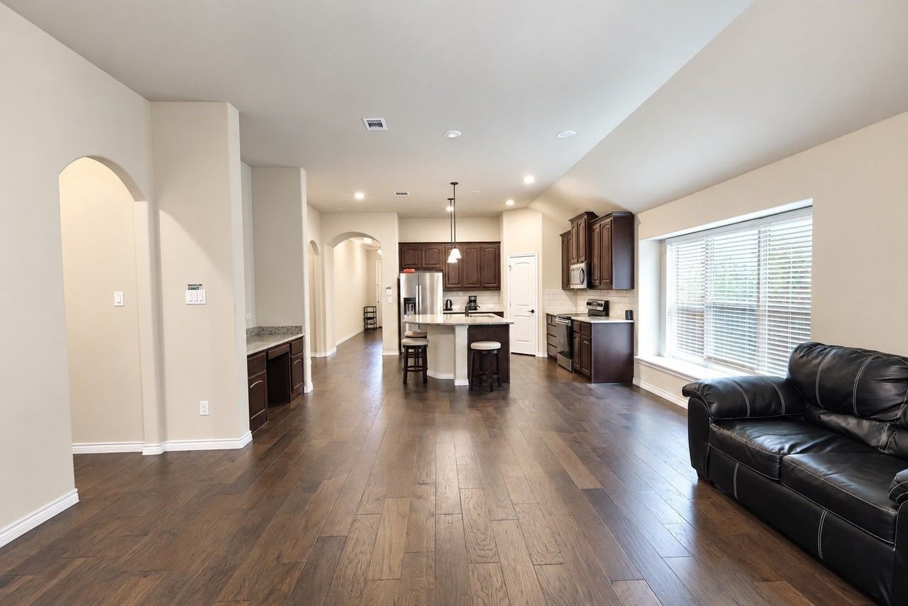 2643 Harlow Ln - Photo 6 of 28
