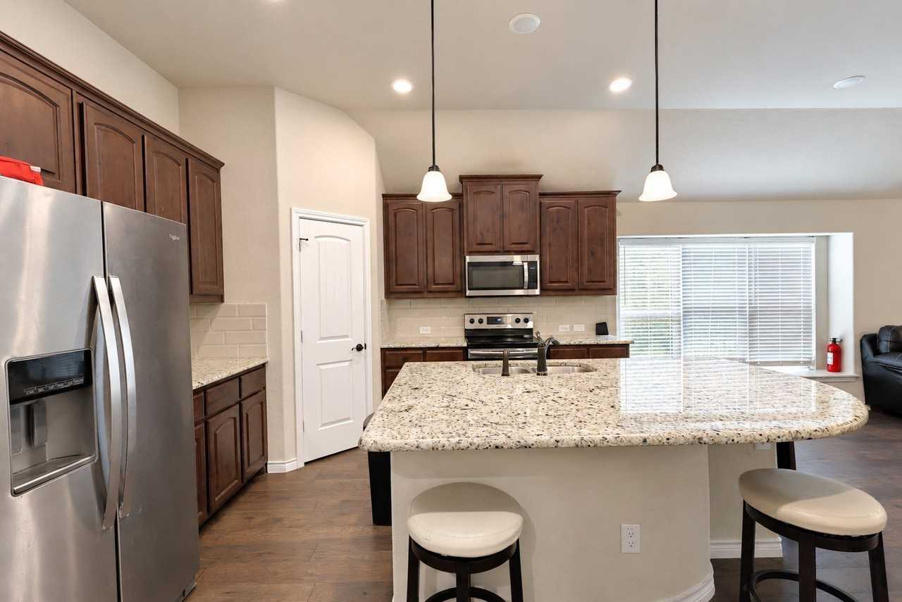 2643 Harlow Ln - Photo 7 of 28