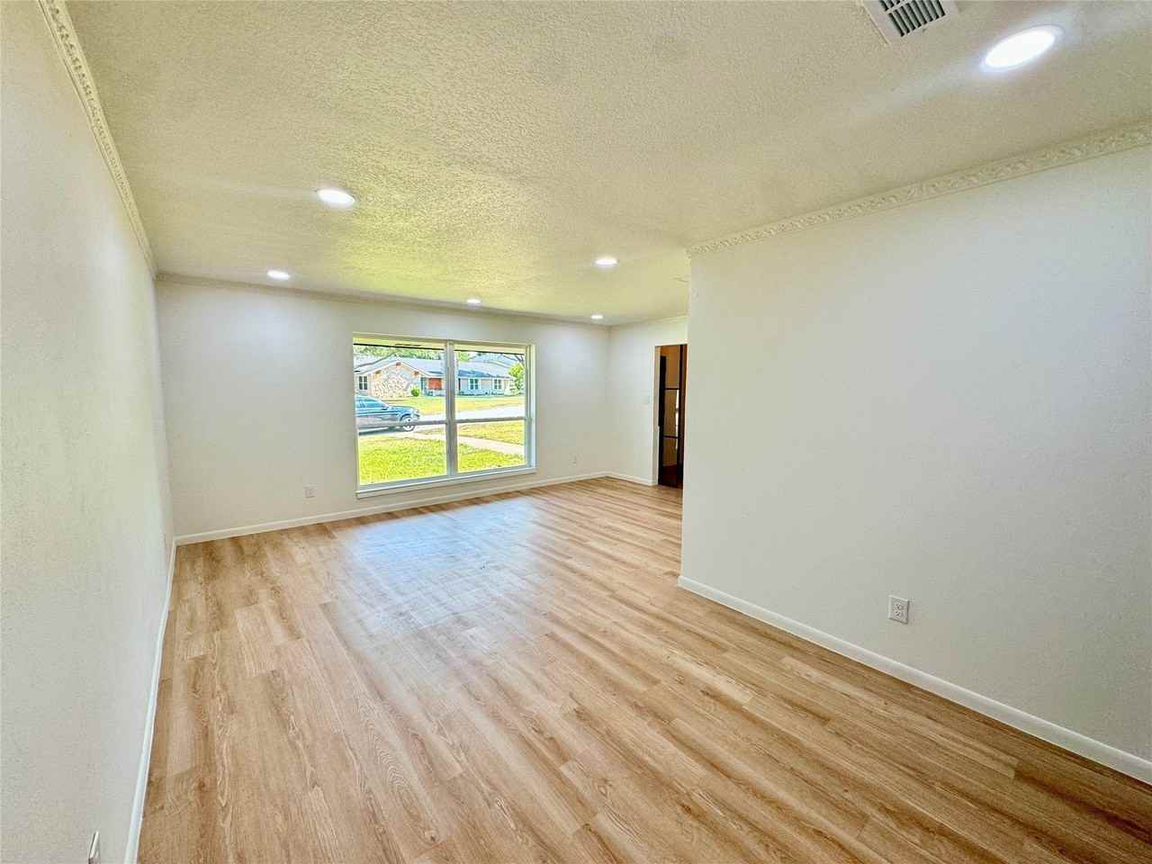 6200 Wrigley Way - Photo 5 of 16