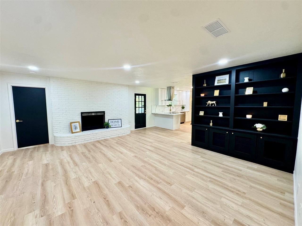 6200 Wrigley Way - Photo 6 of 16