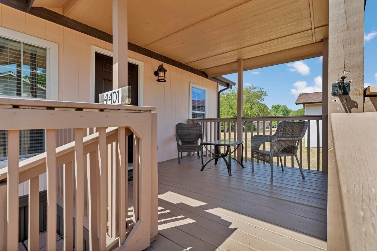 4405 Ray White Rd - Photo 2 of 27