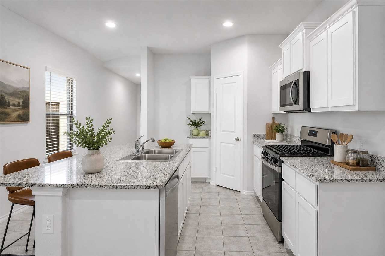 125 Running River Dr - Photo 4 of 10