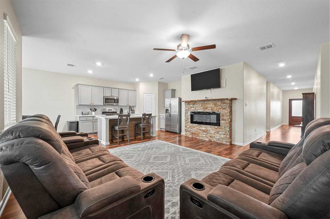 116 Mills Dr - Photo 4 of 29