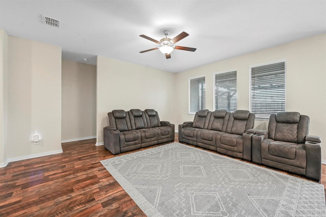 116 Mills Dr - Photo 7 of 29