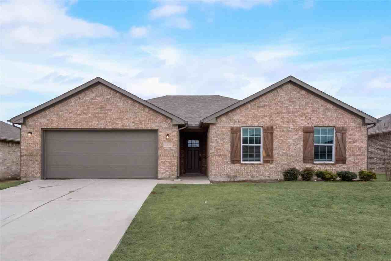 3318 Brookstone Dr - Photo 3 of 16