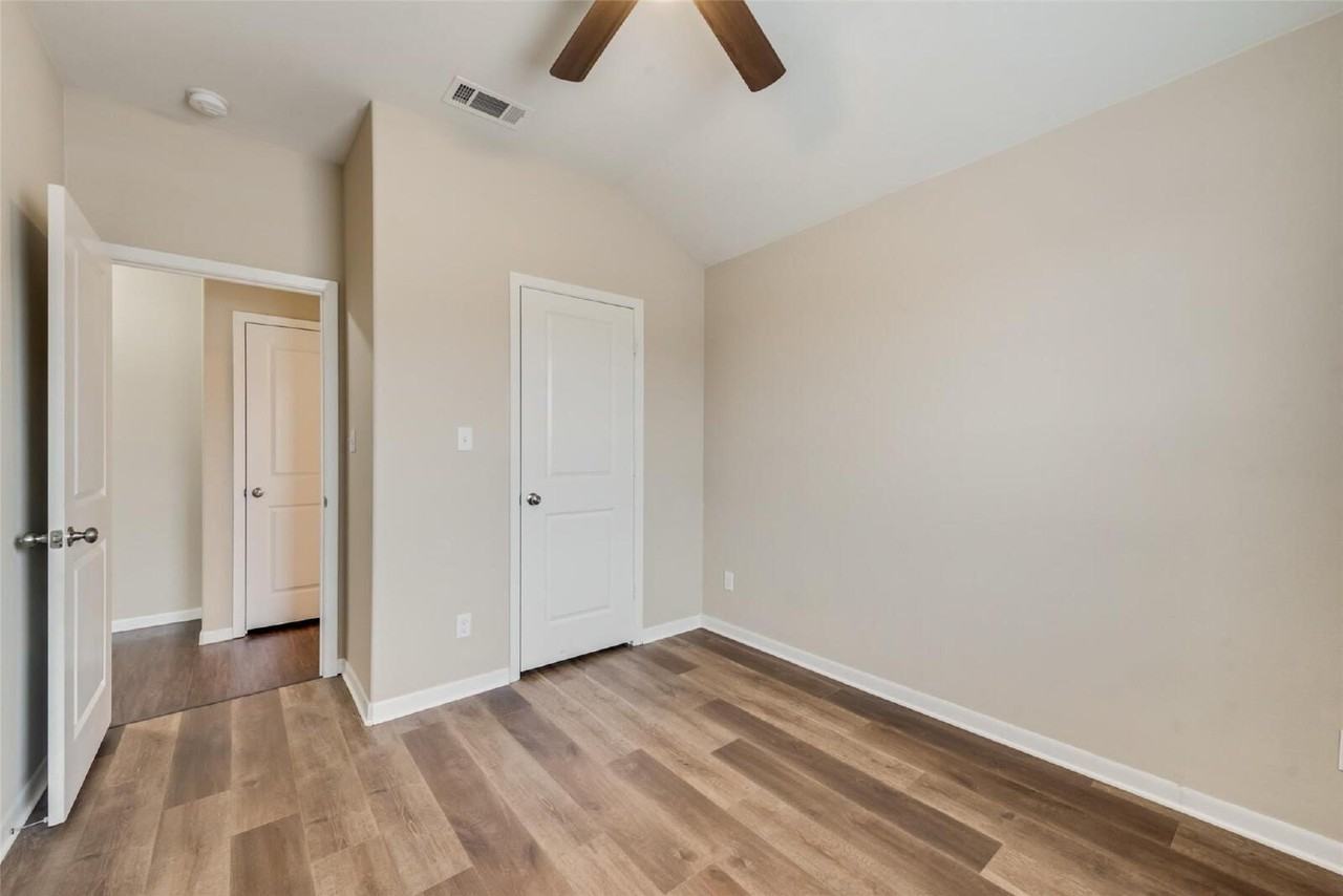3318 Brookstone Dr - Photo 7 of 16
