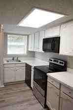 2415 S Graham Dr - Photo 3 of 10
