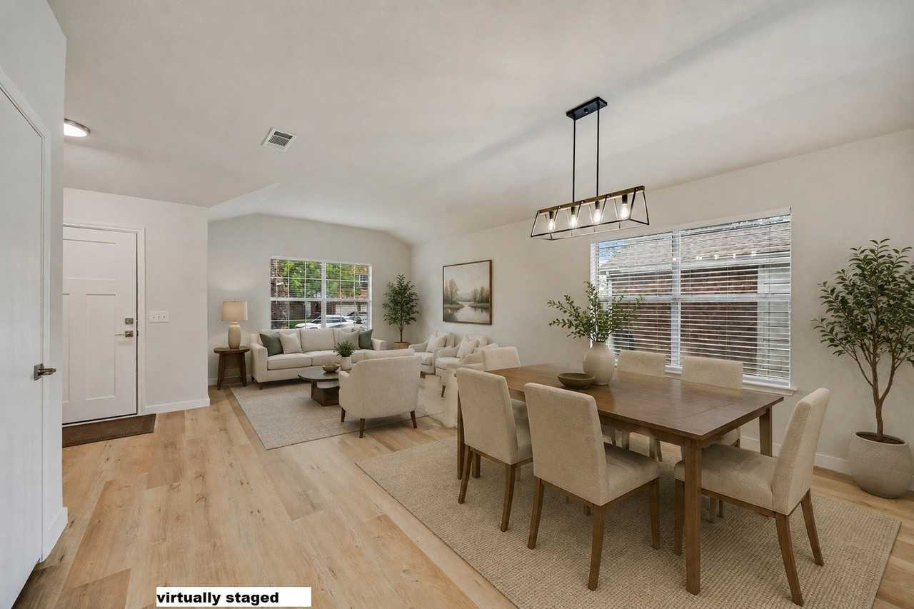 7127 Larkin Dr - Photo 3 of 21