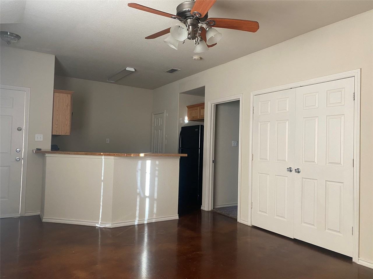 123 Sunburst Ct - Photo 3 of 8