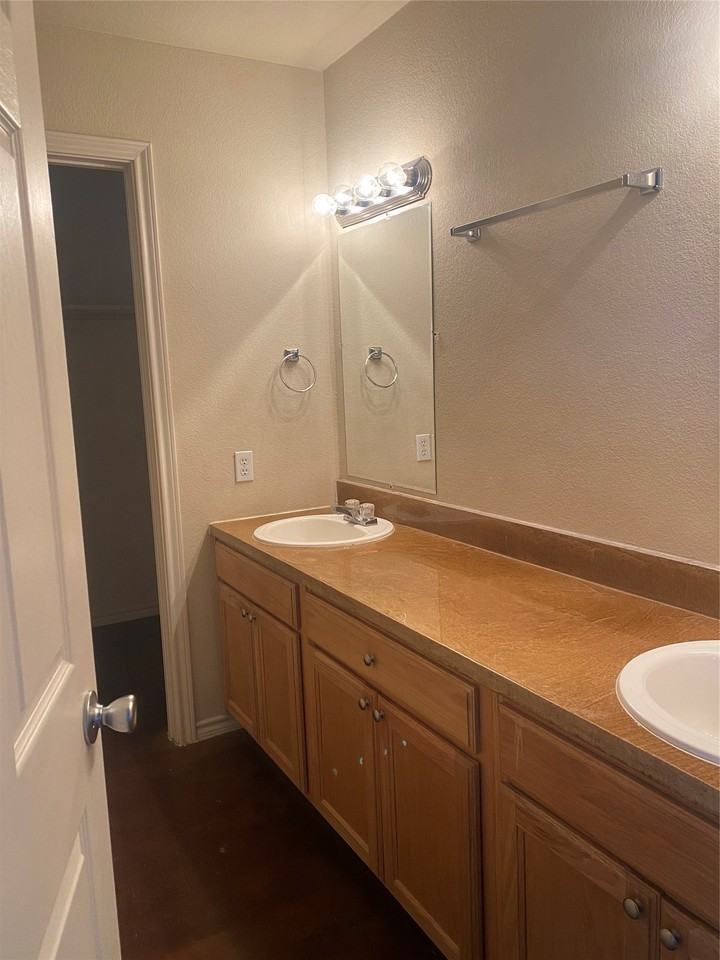 123 Sunburst Ct - Photo 4 of 8