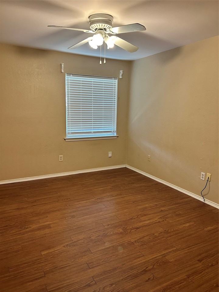 6532 Central Ave - Photo 4 of 10
