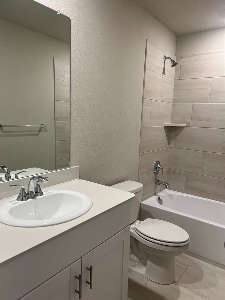 5908 Brittner Dr - Photo 4 of 25