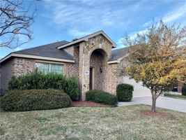 featured image of 1104 Kaufman Rd