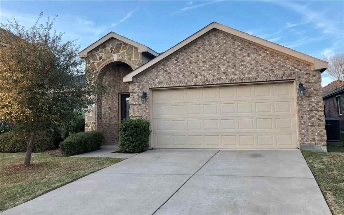 1104 Kaufman Rd - Photo 2 of 14