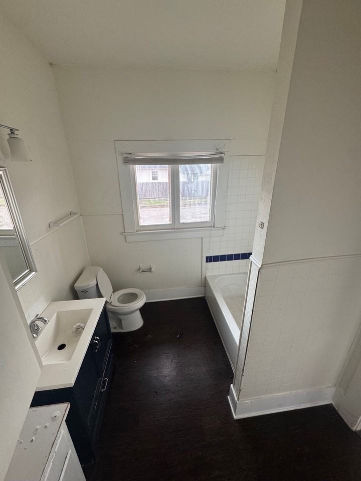 2025 Morrow Ave - Photo 4 of 11