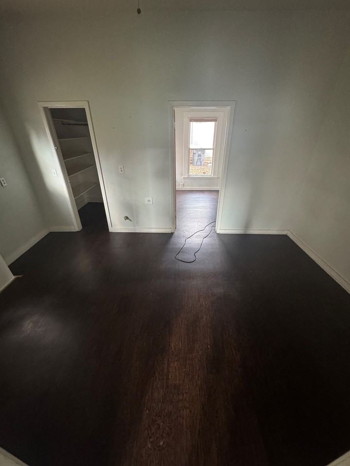 2025 Morrow Ave - Photo 7 of 11