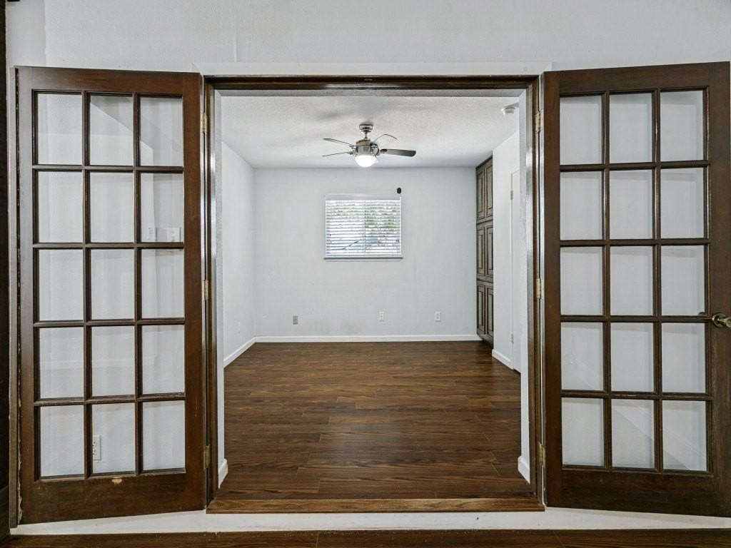 2305 Harvard Dr - Photo 5 of 17