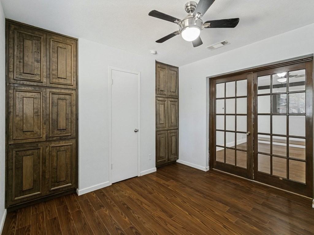 2305 Harvard Dr - Photo 6 of 17