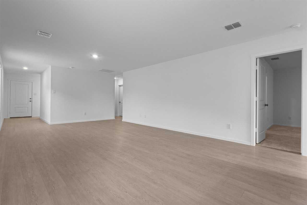 615 Kinglet Ln - Photo 6 of 17