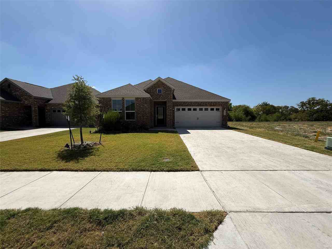 3025 Timber Ridge Dr - Photo 3 of 23