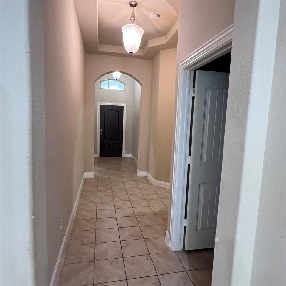 3820 Riversdale Rd - Photo 3 of 17