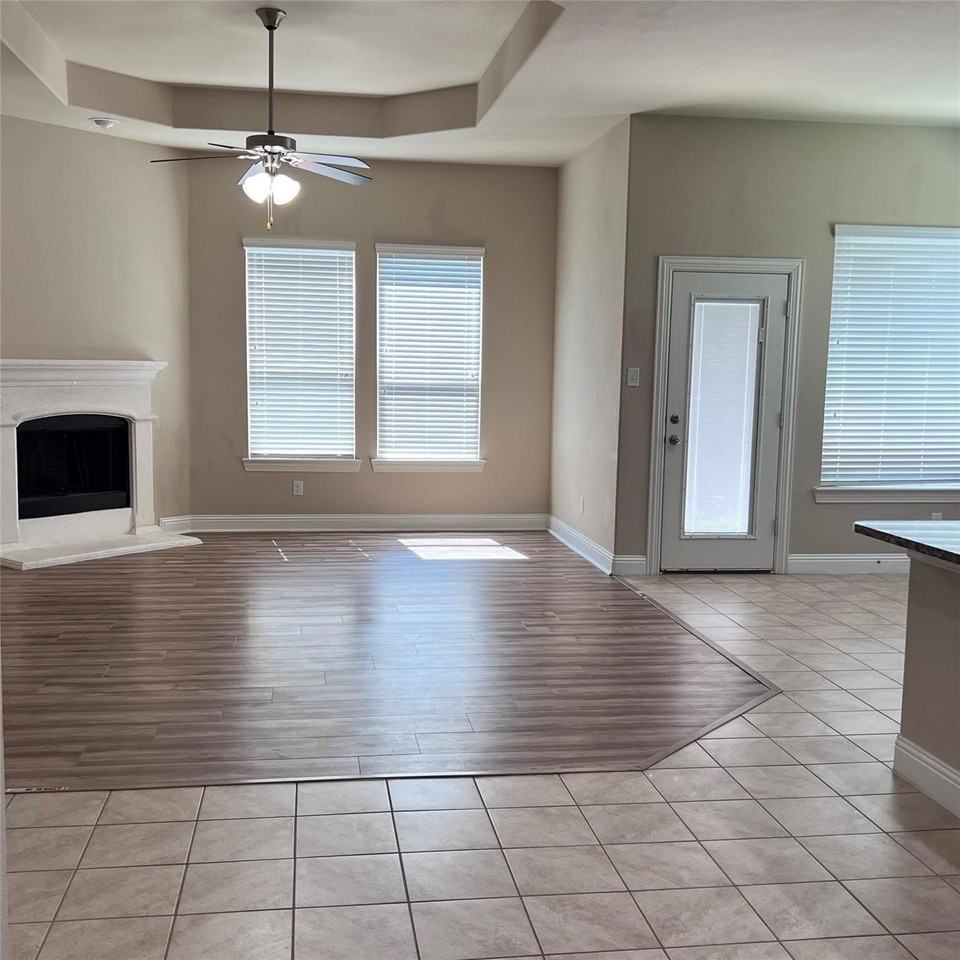 3820 Riversdale Rd - Photo 4 of 17