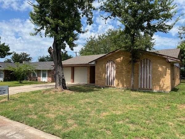 806 Phillips Dr - Photo 2 of 29