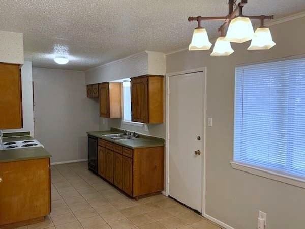 806 Phillips Dr - Photo 6 of 29