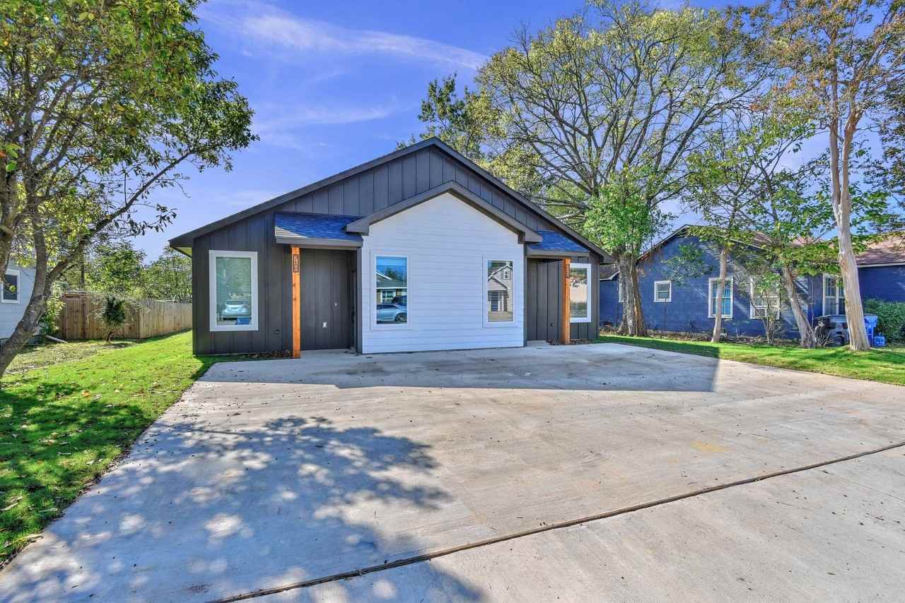 720 W Texas St - Photo 2 of 19