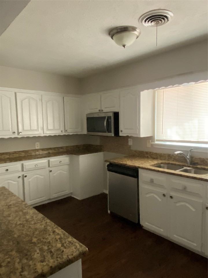 6541 Rock Canyon Trl - Photo 7 of 17