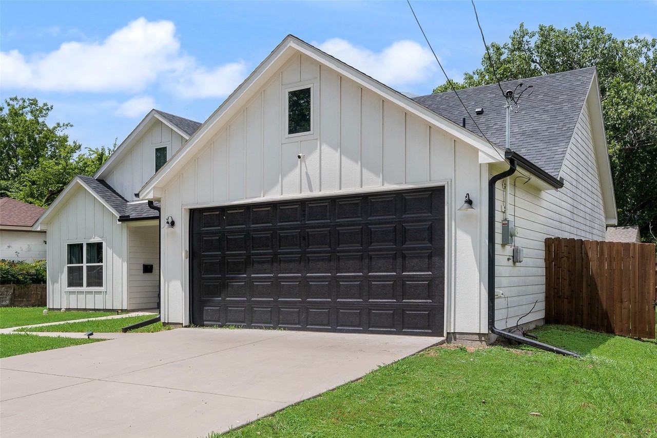 3840 Mcdougal St - Photo 6 of 33