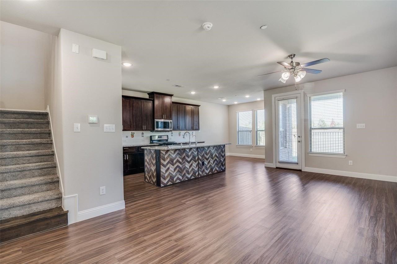 4533 Titus Cir - Photo 7 of 24