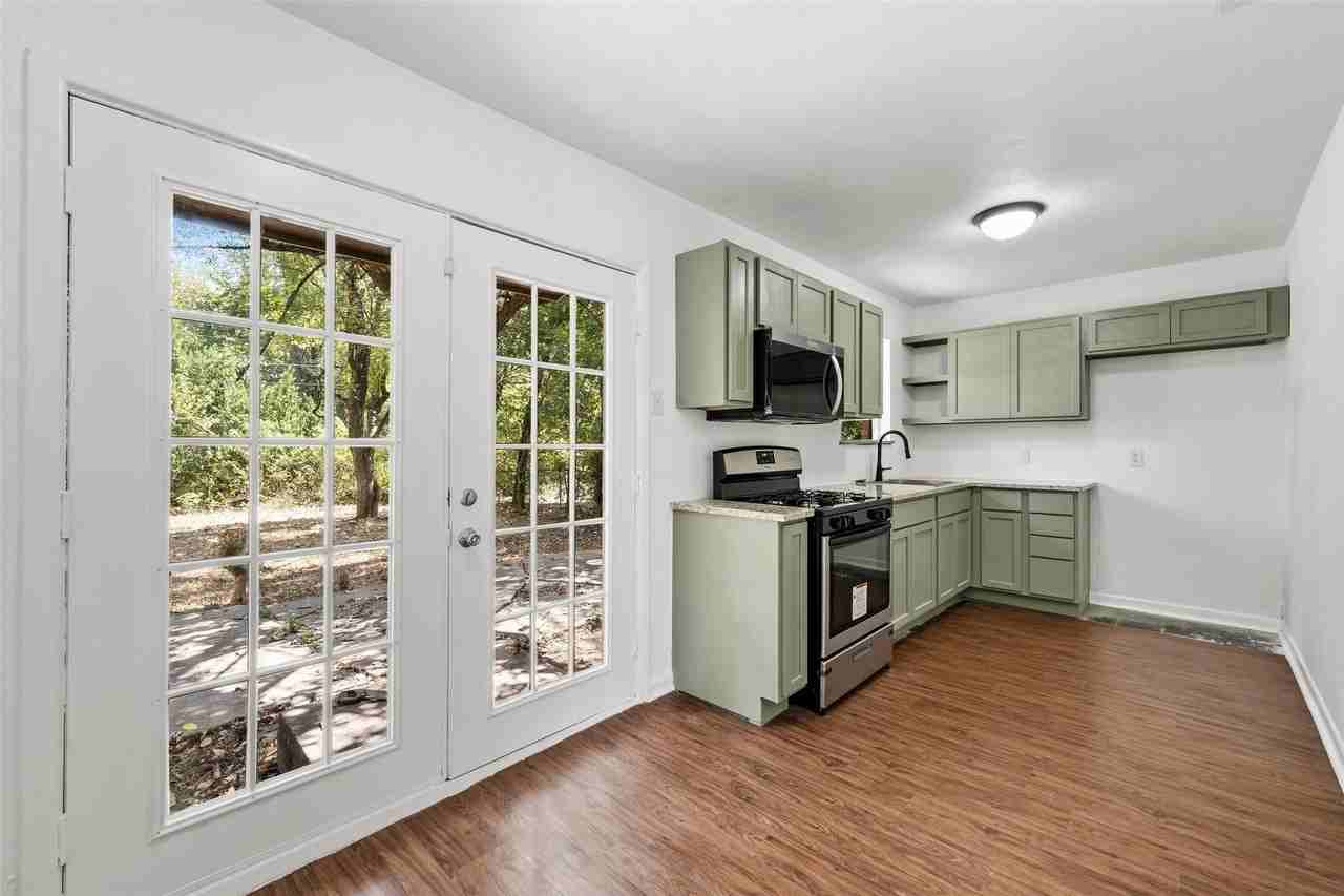 3812 Acree St - Photo 4 of 14