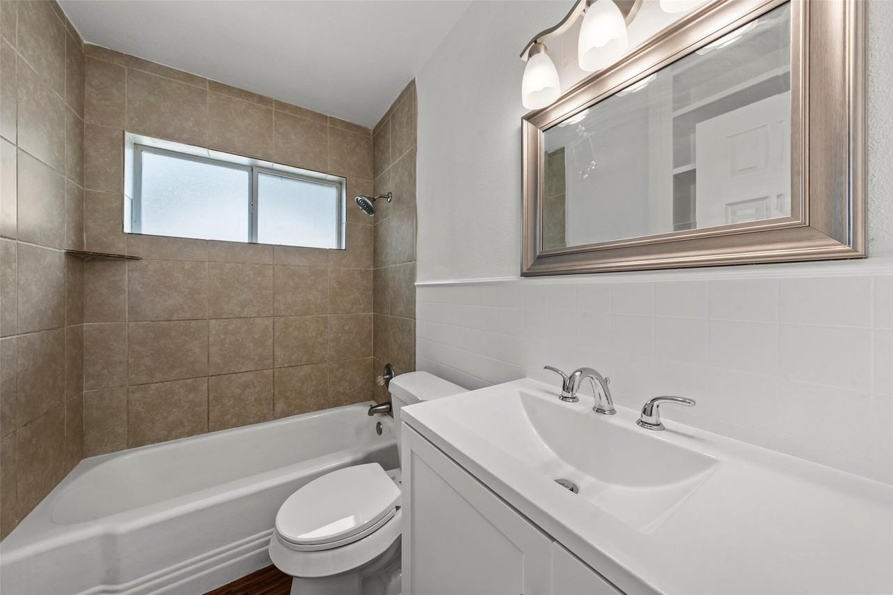 3812 Acree St - Photo 7 of 14