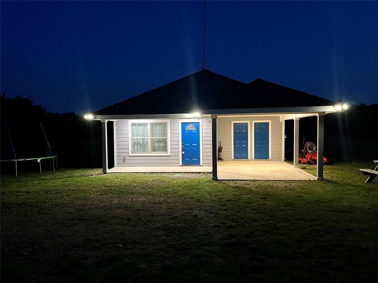 1581 County Road 1079 - Photo 3 of 36