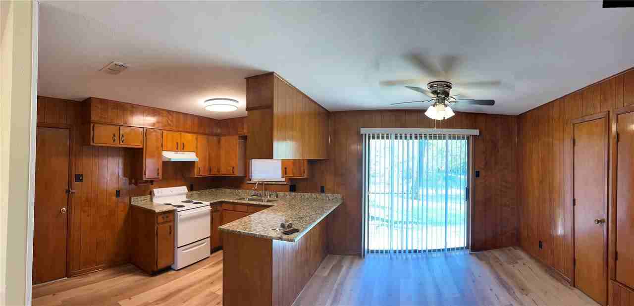 301 Walnut Ave - Photo 5 of 11