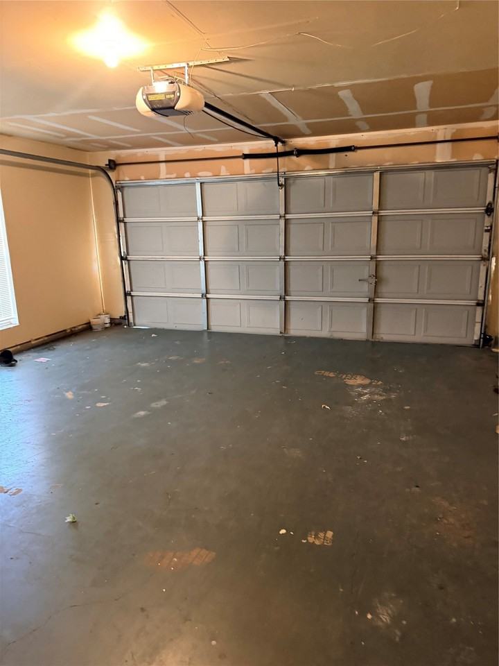 1149 Weaver St - Photo 6 of 21