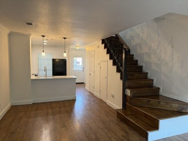 621 Carriagehouse Ln #4F - Photo 6 of 10