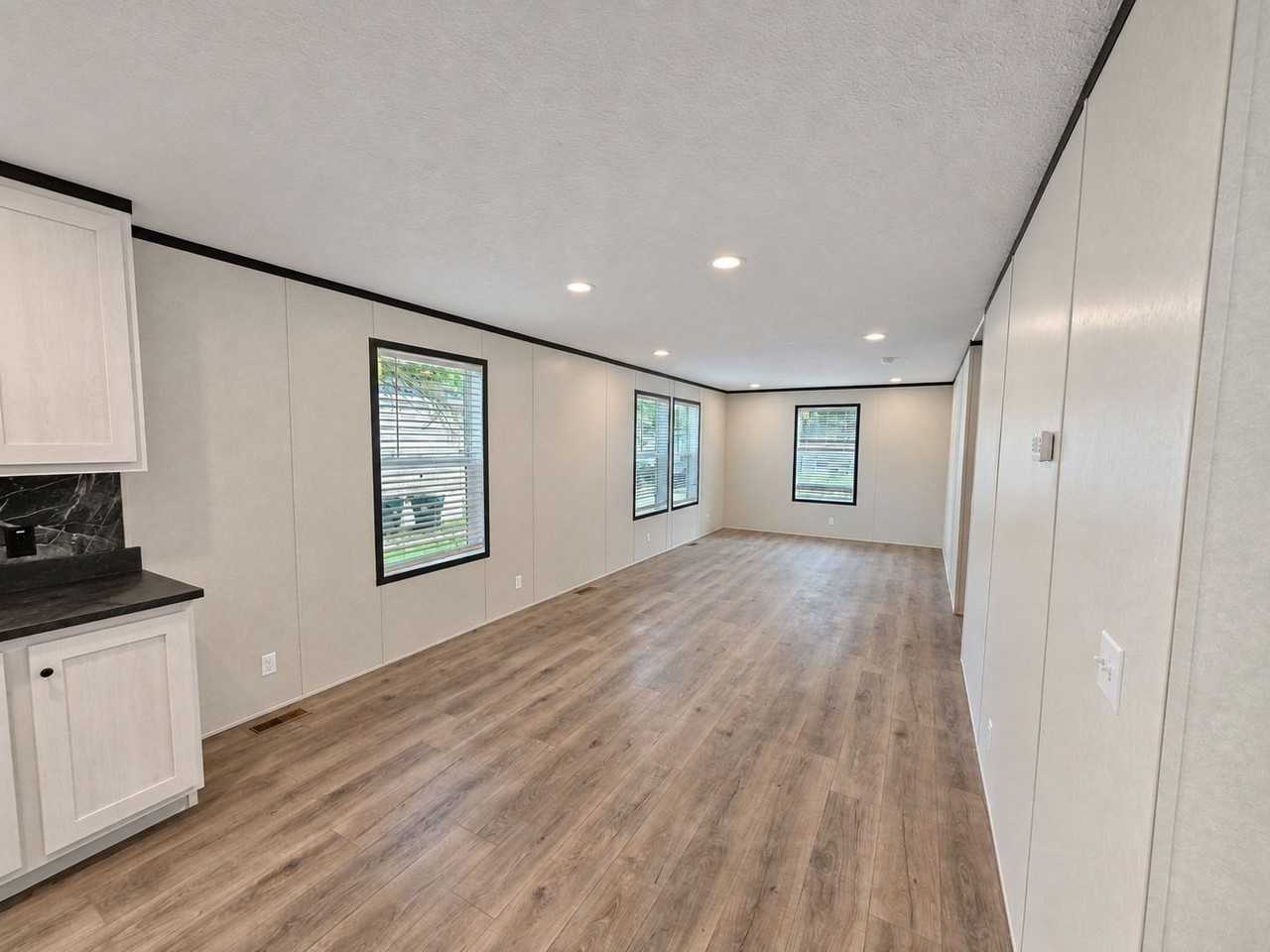 11 Hummingbird Dr #139 - Photo 3 of 14