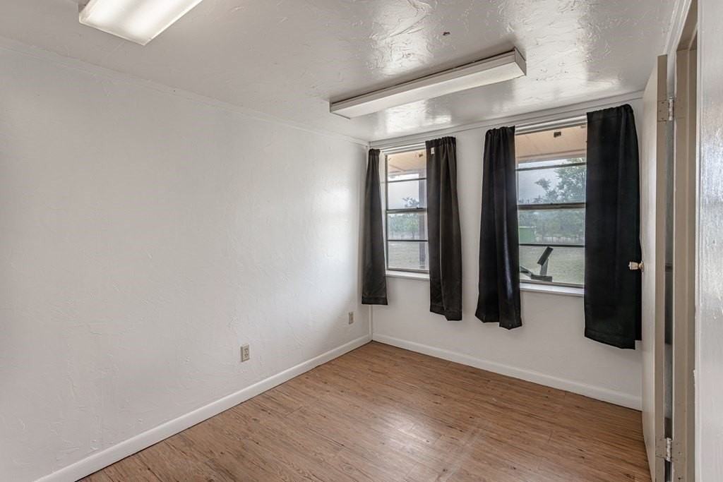 12662 W 61st St - Photo 6 of 28