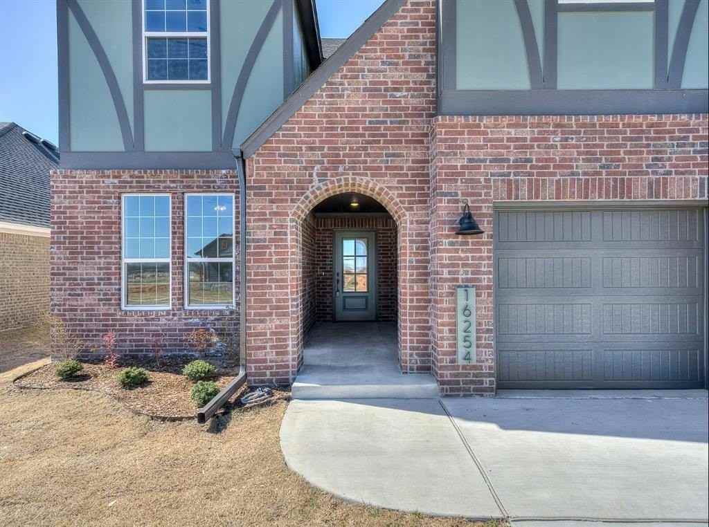 S 89 Pl E - Photo 2 of 49