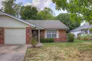 featured image of 3310 Poplar Ct