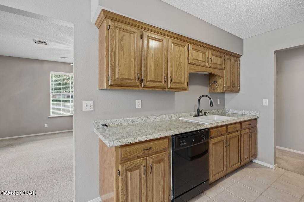 3310 Poplar Ct - Photo 7 of 13