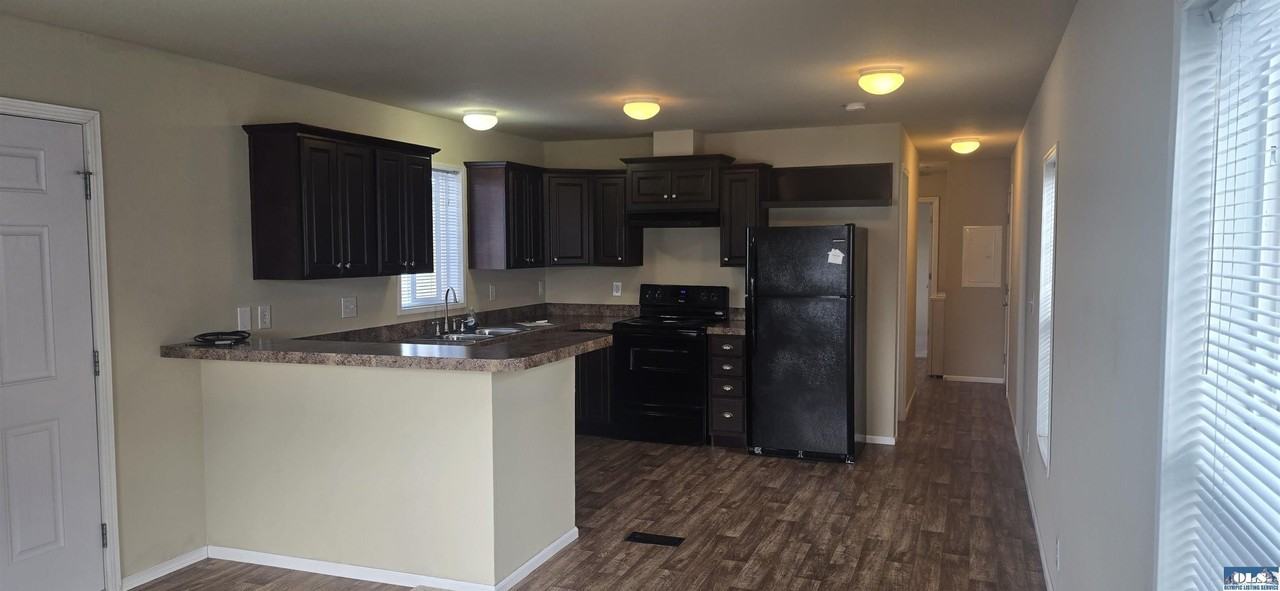 340 W Prairie St Trlr 12 - Photo 3 of 12