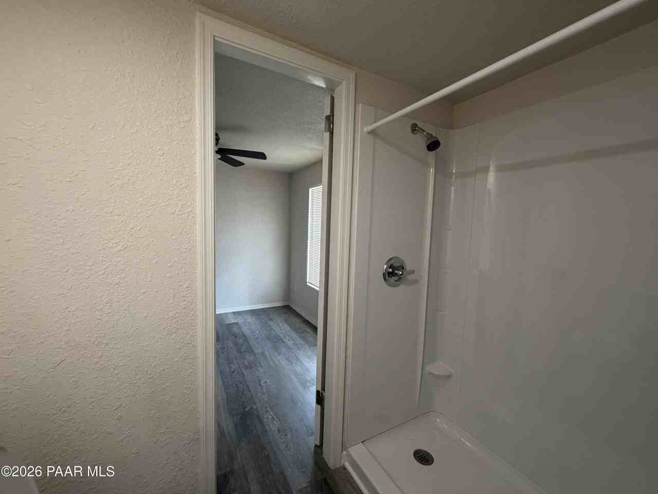 8210 W Emerson Dr - Photo 6 of 13