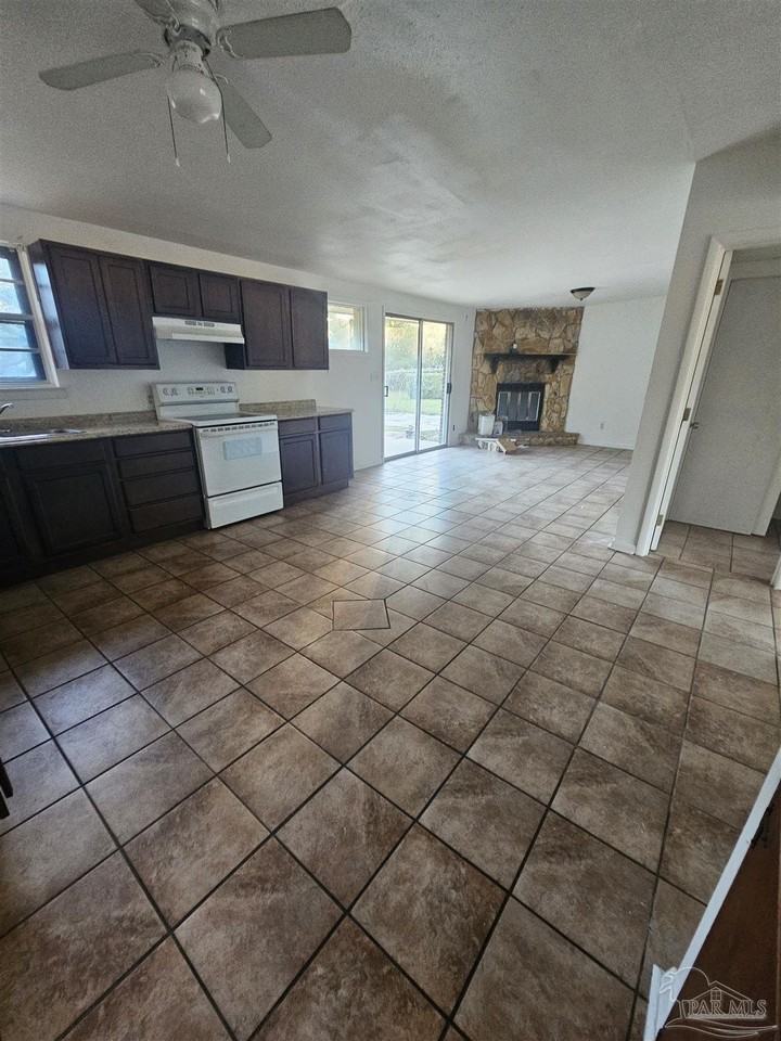 2221 Creighton Rd - Photo 4 of 12