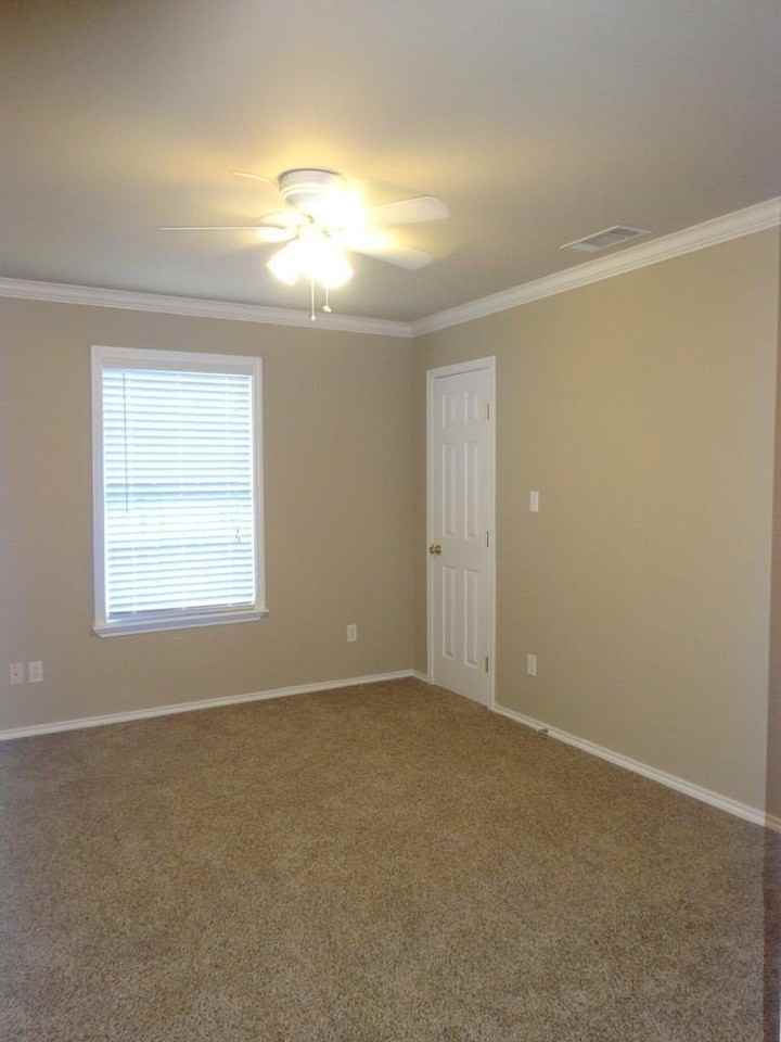 404 W Pine Ave #A - Photo 5 of 12