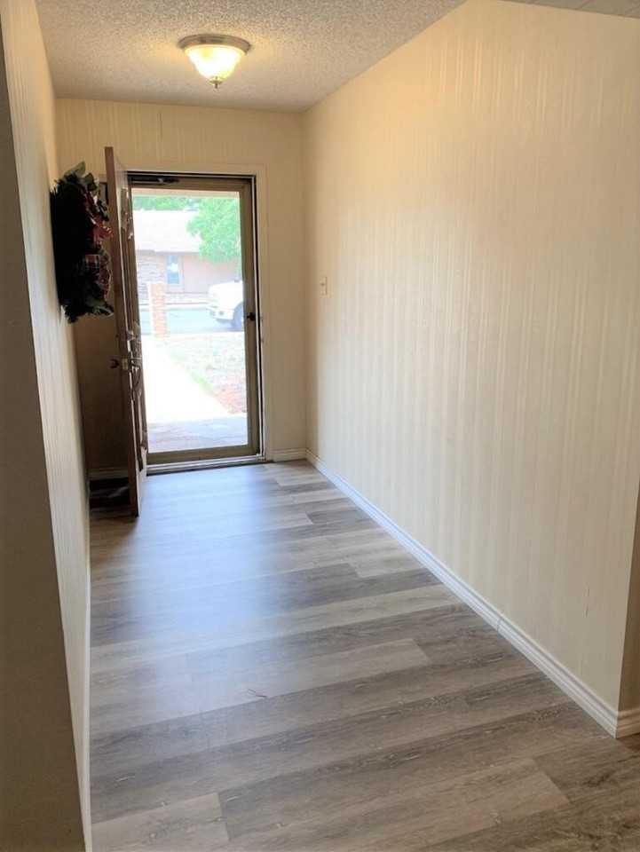 4018 Angelina Dr - Photo 5 of 20