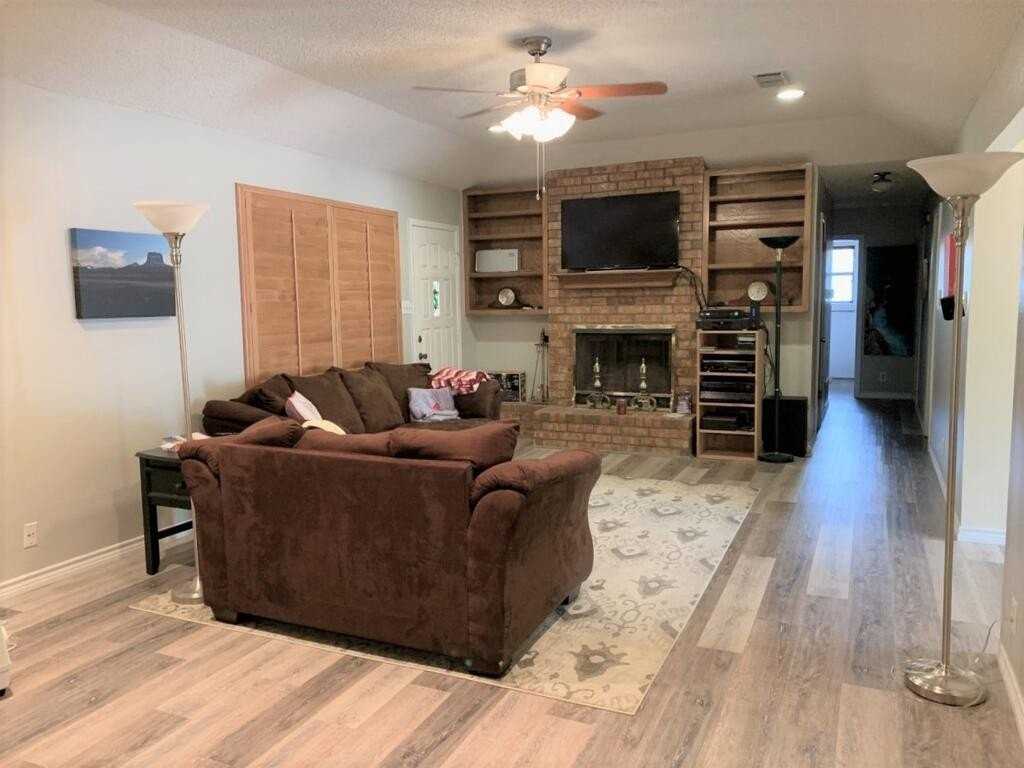 4018 Angelina Dr - Photo 6 of 20